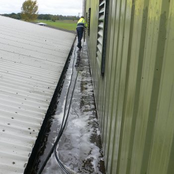 commercial gutter cleaning